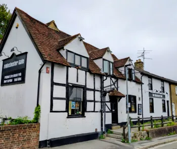 Winchester Gate — photo 1