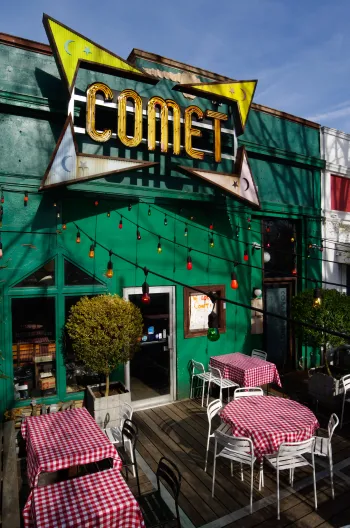 Comet Ping Pong — photo 1