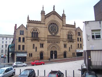 Leeds — photo 1