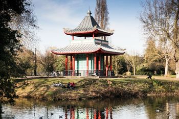 Victoria Park — photo 1