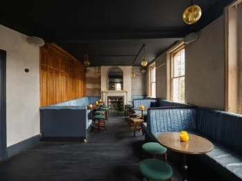 THE OLD BLUE LAST — photo 1