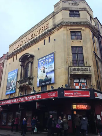 New Theatre — photo 1