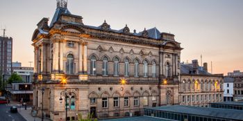 Huddersfield Town Hall — photo 1
