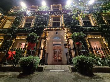Arms Hotel — photo 1