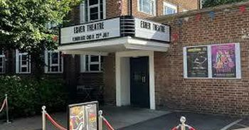 Theatre — photo 1