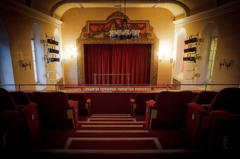 Victoria Hall — photo 1