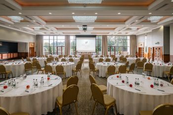 Trim Castle Hotel — photo 1