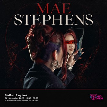 Mae Stephens at Esquires on 6 November 2026 gig poster