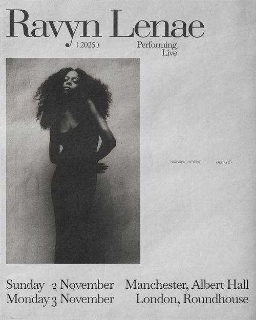 Ravyn Lenae Performing Live